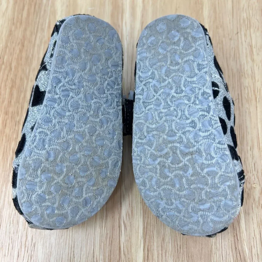 Toms Classic Silver Hearts Silver and Black Toddler Sz. 4 Shoes